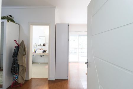 Casa à venda com 319m², 4 quartos e 7 vagas Casa à venda com 319m², 4 quartos e 7 vagasSuíte 4