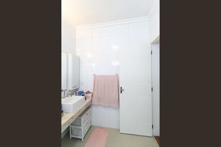 Casa à venda com 319m², 4 quartos e 7 vagas Casa à venda com 319m², 4 quartos e 7 vagasSuíte 4 - Banheiro