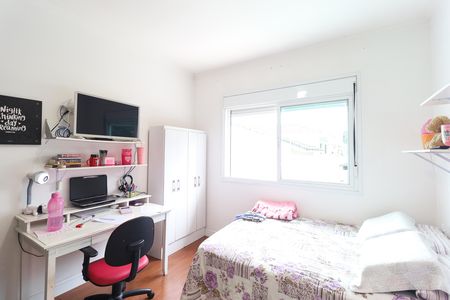 Casa à venda com 319m², 4 quartos e 7 vagas Casa à venda com 319m², 4 quartos e 7 vagasSuíte 2