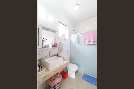 Casa à venda com 319m², 4 quartos e 7 vagas Casa à venda com 319m², 4 quartos e 7 vagasSuíte 2 - Banheiro