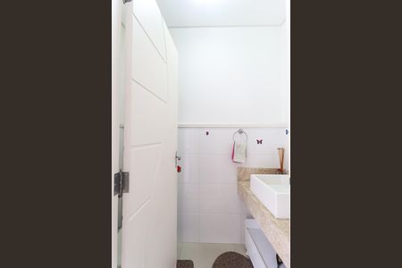 Casa à venda com 319m², 4 quartos e 7 vagas Casa à venda com 319m², 4 quartos e 7 vagasLavabo
