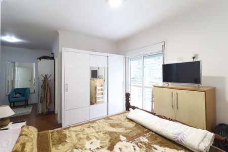 Casa à venda com 319m², 4 quartos e 7 vagas Casa à venda com 319m², 4 quartos e 7 vagasSuíte 4