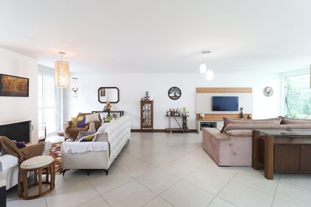 Sala de casa à venda com 4 quartos, 319m² em Jardim Virginia Bianca, São Paulo