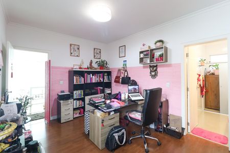 Casa à venda com 319m², 4 quartos e 7 vagas Casa à venda com 319m², 4 quartos e 7 vagasSuíte 3