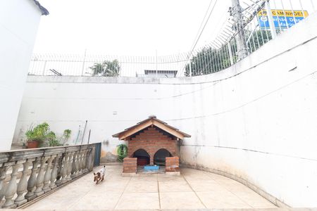 Casa à venda com 319m², 4 quartos e 7 vagas Casa à venda com 319m², 4 quartos e 7 vagasCanil