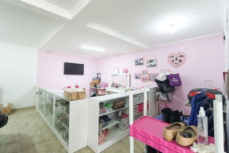 Casa à venda com 319m², 4 quartos e 7 vagas Casa à venda com 319m², 4 quartos e 7 vagasGaragem