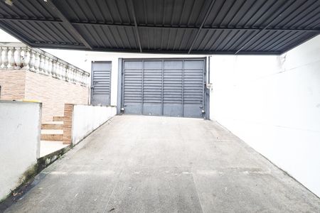 Casa à venda com 319m², 4 quartos e 7 vagas Casa à venda com 319m², 4 quartos e 7 vagasGaragem