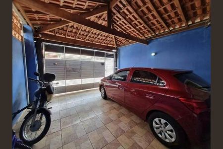 Garagem de casa para alugar com 2 quartos, 125m² em Taubaté, Taubaté