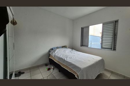 Casa à venda com 212m², 3 quartos e 2 vagas Casa à venda com 212m², 3 quartos e 2 vagasQuarto 2
