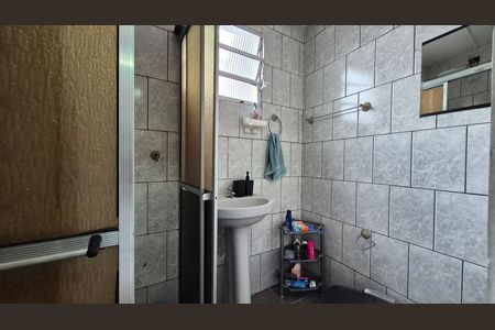 Casa à venda com 212m², 3 quartos e 2 vagas Casa à venda com 212m², 3 quartos e 2 vagasBanheiro 2
