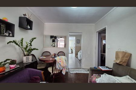 Casa à venda com 212m², 3 quartos e 2 vagas Casa à venda com 212m², 3 quartos e 2 vagasSala