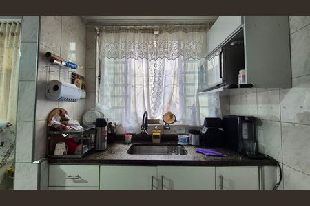 Casa à venda com 212m², 3 quartos e 2 vagas Casa à venda com 212m², 3 quartos e 2 vagasCozinha