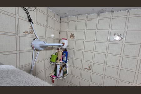 Casa à venda com 212m², 3 quartos e 2 vagas Casa à venda com 212m², 3 quartos e 2 vagasBanheiro da suíte