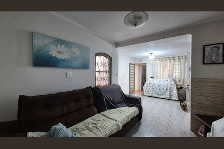Casa à venda com 212m², 3 quartos e 2 vagas Casa à venda com 212m², 3 quartos e 2 vagasSala