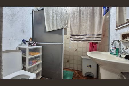 Casa à venda com 212m², 3 quartos e 2 vagas Casa à venda com 212m², 3 quartos e 2 vagasBanheiro da suíte