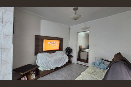 Casa à venda com 212m², 3 quartos e 2 vagas Casa à venda com 212m², 3 quartos e 2 vagasSala