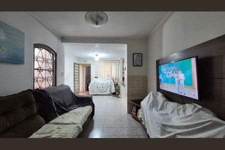 Casa à venda com 212m², 3 quartos e 2 vagas Casa à venda com 212m², 3 quartos e 2 vagasSala