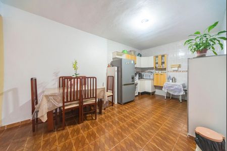 Casa à venda com 250m², 3 quartos e 2 vagas Casa à venda com 250m², 3 quartos e 2 vagasCozinha