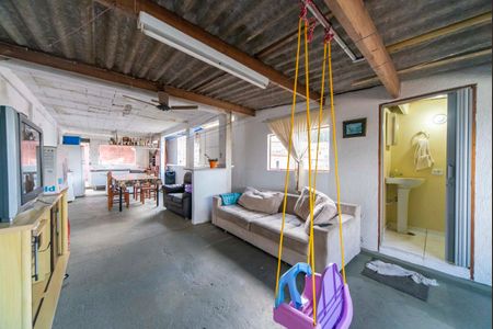 Casa à venda com 250m², 3 quartos e 2 vagas Casa à venda com 250m², 3 quartos e 2 vagasSalão