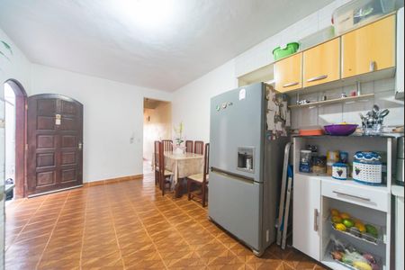 Casa à venda com 250m², 3 quartos e 2 vagas Casa à venda com 250m², 3 quartos e 2 vagasCozinha
