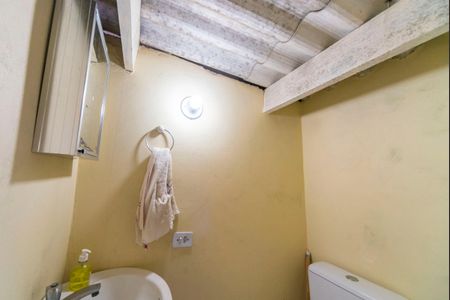 Casa à venda com 250m², 3 quartos e 2 vagas Casa à venda com 250m², 3 quartos e 2 vagasBanheiro do Salão