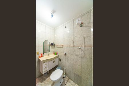 Casa à venda com 250m², 3 quartos e 2 vagas Casa à venda com 250m², 3 quartos e 2 vagasBanheiro 1