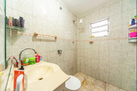 Casa à venda com 250m², 3 quartos e 2 vagas Casa à venda com 250m², 3 quartos e 2 vagasBanheiro 1