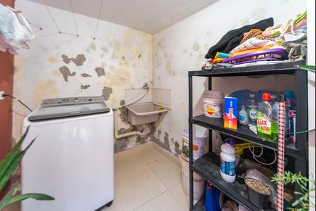 Casa à venda com 250m², 3 quartos e 2 vagas Casa à venda com 250m², 3 quartos e 2 vagasÁrea de Serviço