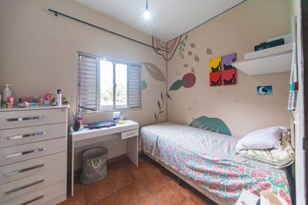 Casa à venda com 250m², 3 quartos e 2 vagas Casa à venda com 250m², 3 quartos e 2 vagasQuarto 2