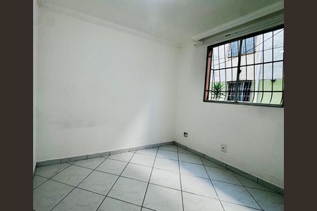 Quarto de apartamento para alugar com 2 quartos, 60m² em São Francisco, Belo Horizonte