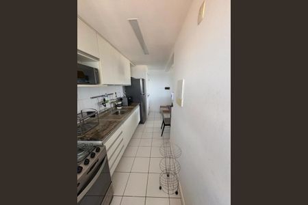 Cozinha de apartamento para alugar com 1 quarto, 48m² em Rio Vermelho, Salvador