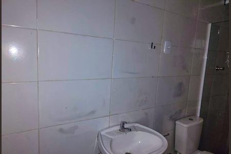 Banheiro de casa para alugar com 1 quarto, 70m² em Vila Nova Mazzei, São Paulo