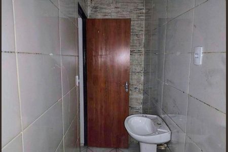 Banheiro de casa para alugar com 1 quarto, 70m² em Vila Nova Mazzei, São Paulo