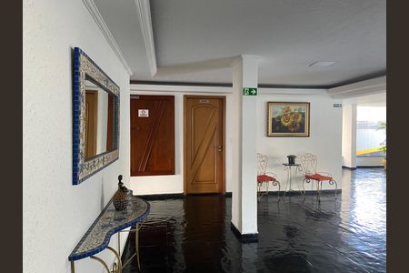 Apartamento para alugar com 70m², 2 quartos e 1 vagaÁrea comum - hall