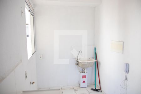 Cozinha e Área de Serviço de apartamento para alugar com 2 quartos, 42m² em Goiá, Goiânia