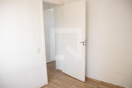 Quarto 01 de apartamento para alugar com 2 quartos, 42m² em Goiá, Goiânia