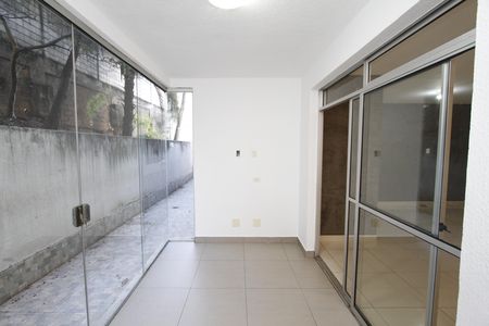 Apartamento à venda com 166m², 4 quartos e 2 vagasVaranda da Sala