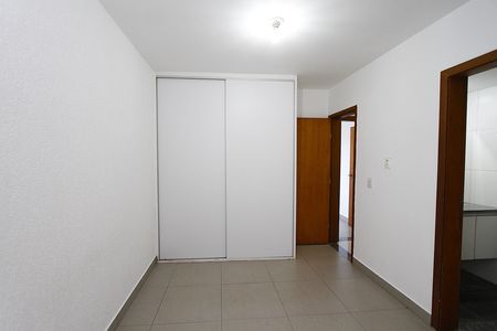 Apartamento à venda com 166m², 4 quartos e 2 vagasQuarto 4 - Suíte