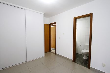 Apartamento à venda com 166m², 4 quartos e 2 vagasQuarto 4 - Suíte