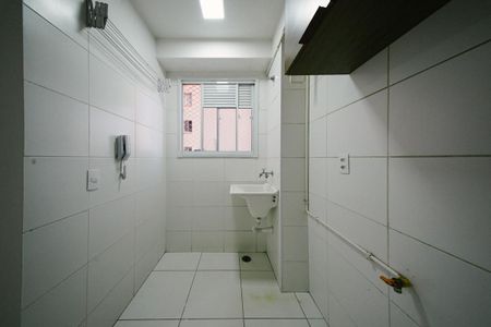 Apartamento para alugar com 41m², 2 quartos e sem vaga Apartamento para alugar com 41m², 2 quartos e sem vagaCozinha e Área de Serviço