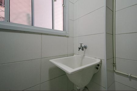Apartamento para alugar com 41m², 2 quartos e sem vaga Apartamento para alugar com 41m², 2 quartos e sem vagaCozinha e Área de Serviço