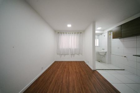 Sala de apartamento para alugar com 2 quartos, 41m² em Vila Penteado, São Paulo