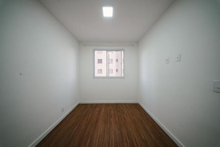 Quarto 1 de apartamento para alugar com 2 quartos, 41m² em Vila Penteado, São Paulo