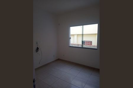 Quarto de casa para alugar com 3 quartos, 110m² em Amendoeira, São Gonçalo