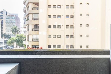 Apartamento à venda com 48m², 1 quarto e 1 vaga Apartamento à venda com 48m², 1 quarto e 1 vagaVaranda
