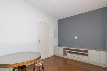 Apartamento à venda com 48m², 1 quarto e 1 vaga Apartamento à venda com 48m², 1 quarto e 1 vagaSala