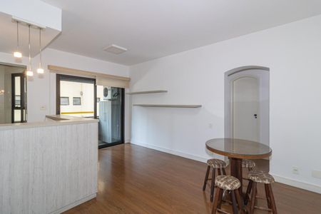 Sala de apartamento para alugar com 1 quarto, 48m² em Moema, São Paulo