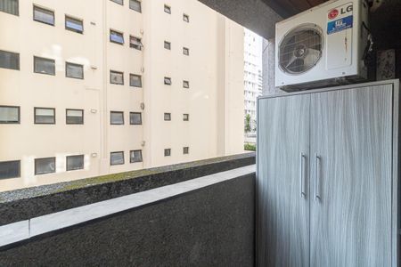 Varanda de apartamento para alugar com 1 quarto, 48m² em Moema, São Paulo