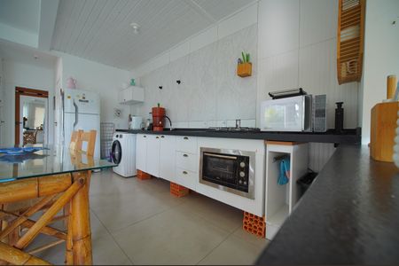 Casa para alugar com 124m², 3 quartos e 2 vagas Casa para alugar com 124m², 3 quartos e 2 vagasCozinha