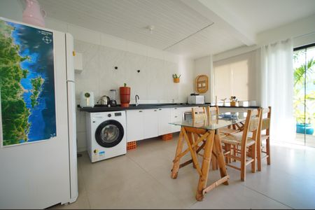 Casa para alugar com 124m², 3 quartos e 2 vagas Casa para alugar com 124m², 3 quartos e 2 vagasCozinha